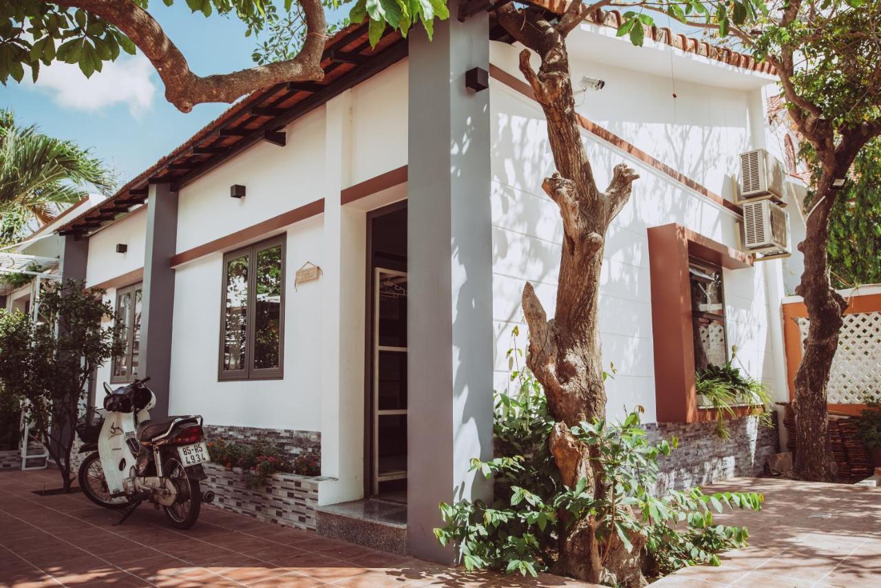 Ngaunhien's House -
