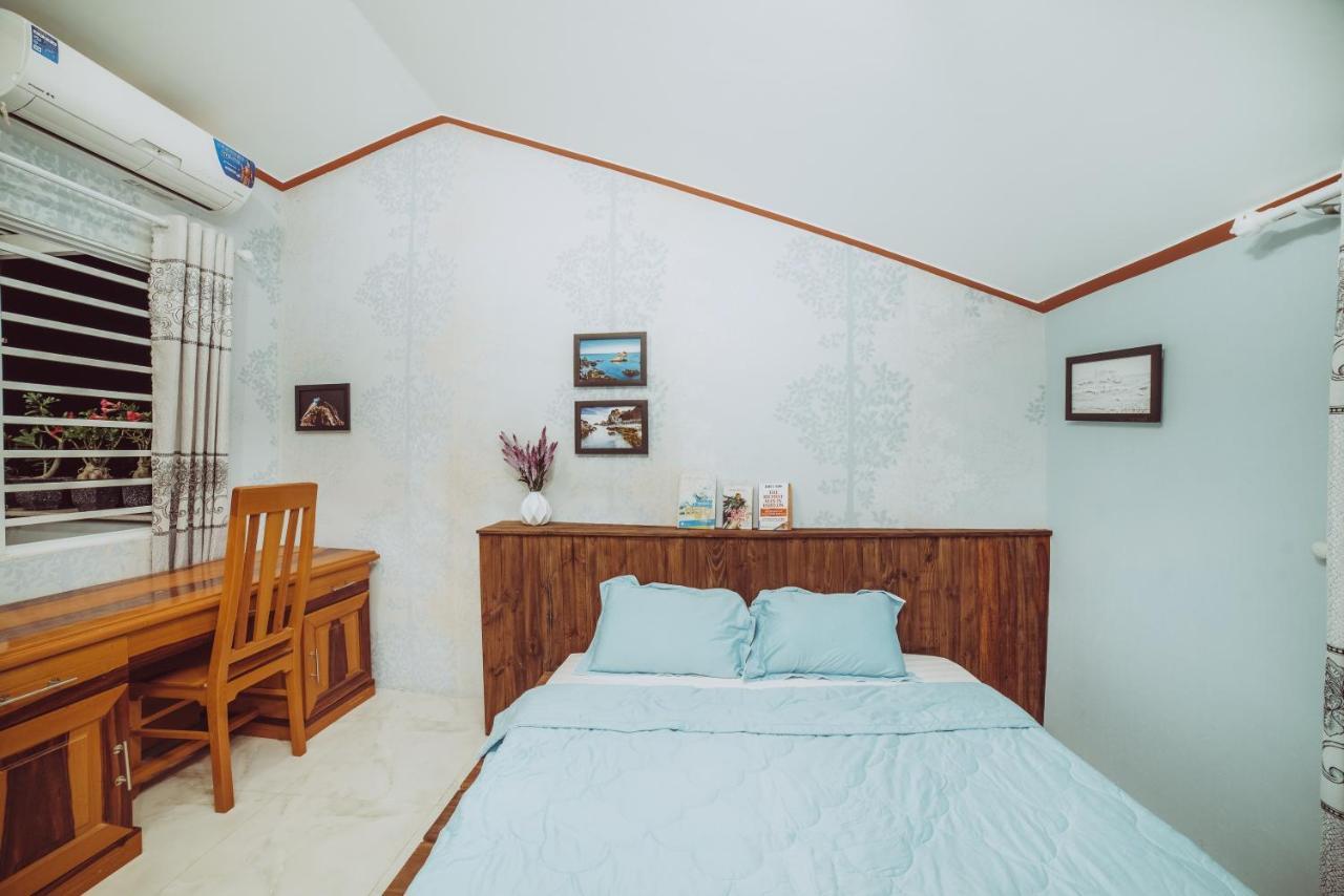 Ngaunhien's House -